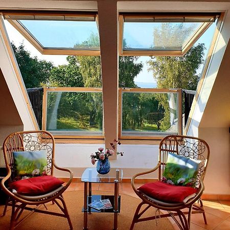 Traumblick Sellin: Spacious Beachside Apartment with Pool and Sauna Goehren  Exterior photo