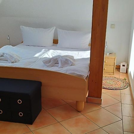 Traumblick Sellin: Spacious Beachside Apartment with Pool and Sauna Goehren  Exterior photo