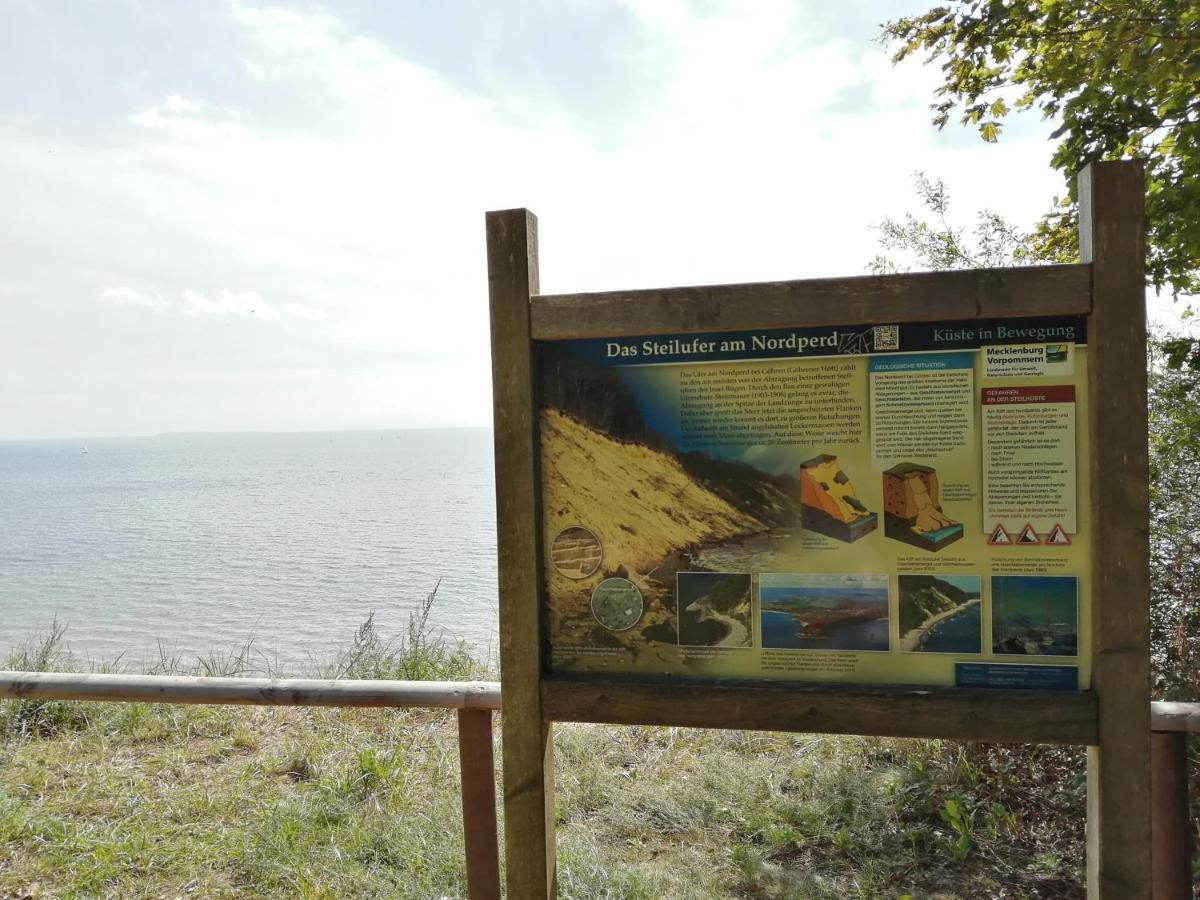 Traumblick Sellin: Spacious Beachside Apartment with Pool and Sauna Goehren  Exterior photo
